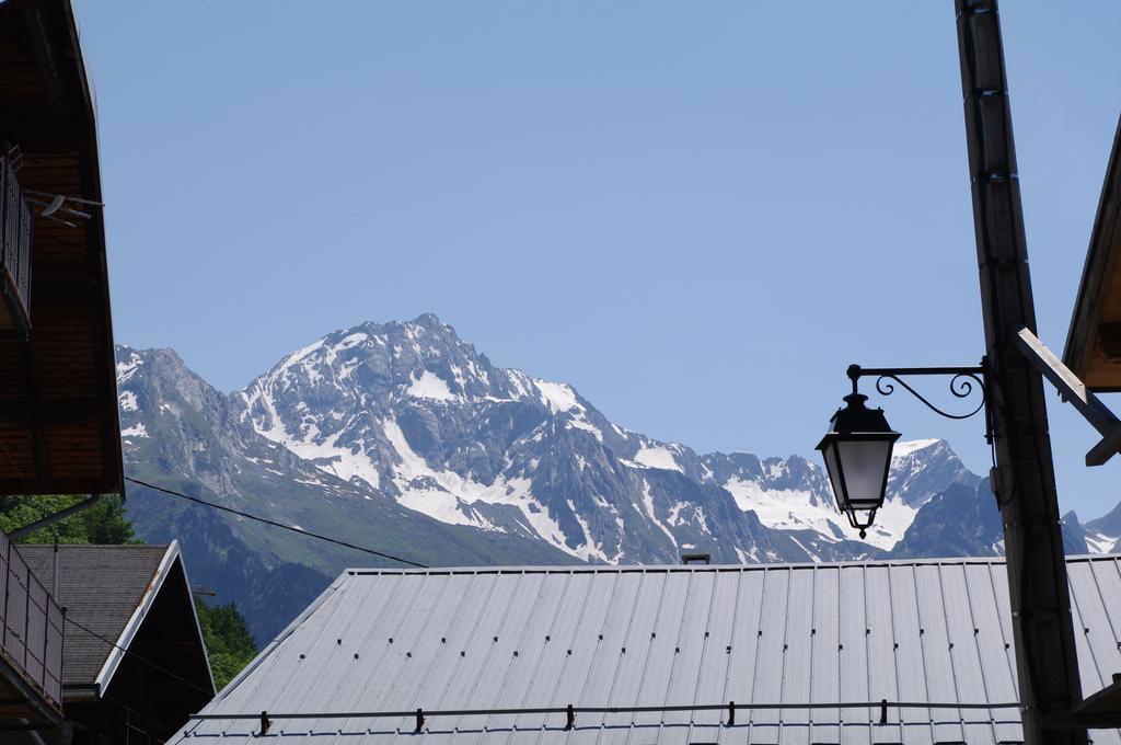 Appartement Dans Chalet De Montagne Bozel Cameră foto