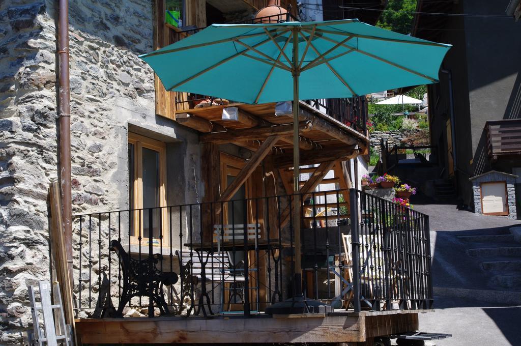 Appartement Dans Chalet De Montagne Bozel Cameră foto